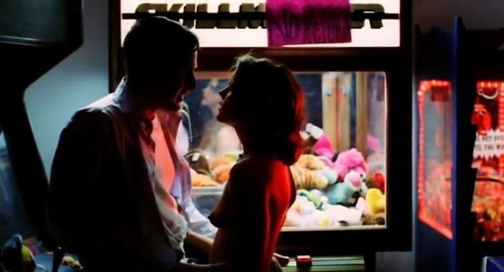 Kathryn Erbe,Katherine Copenhaver,Kristina Robbins in Dream With The Fishes (1997)