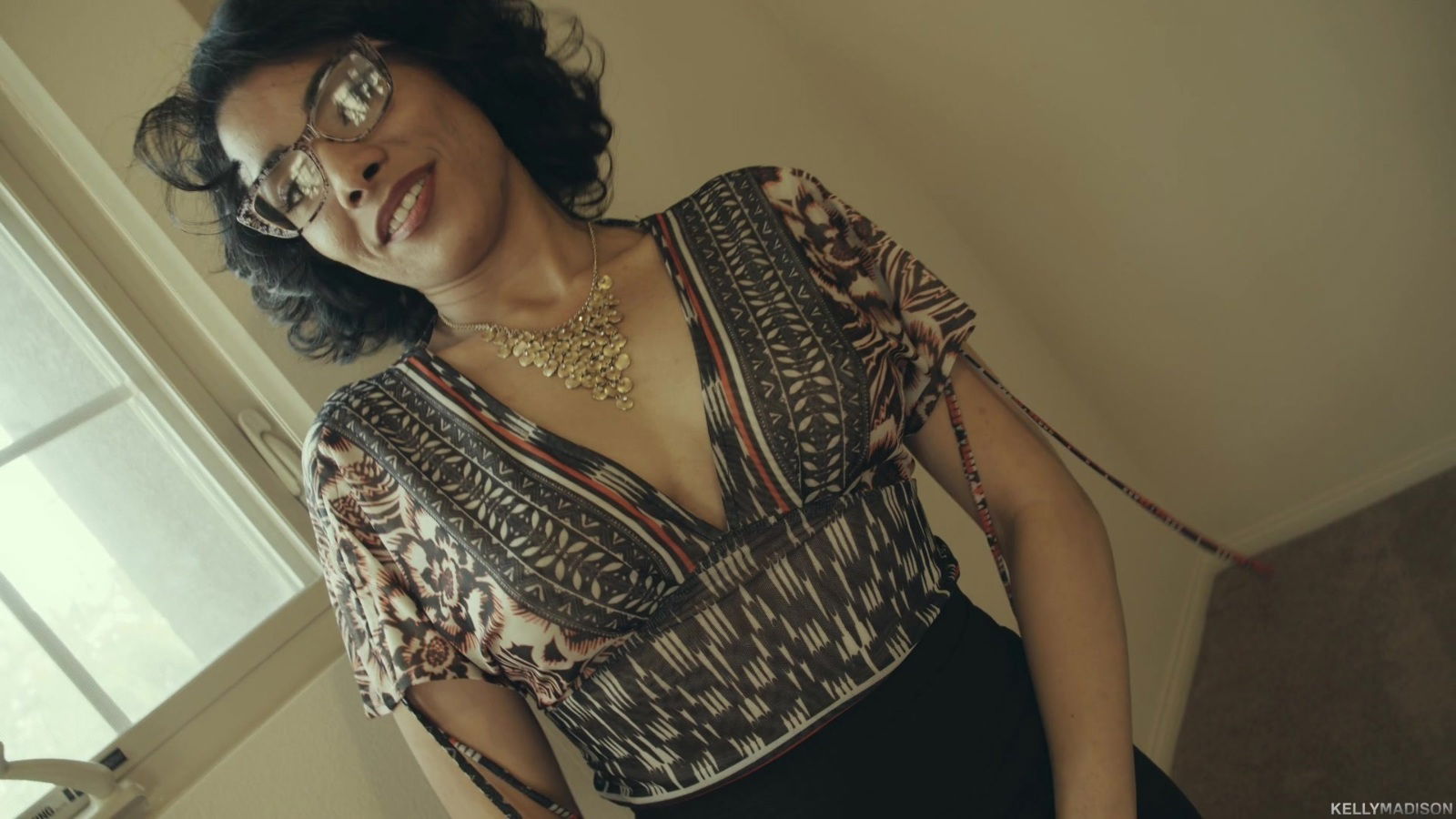 Naked brunette Maya Morena wants to feel a fellow's dick