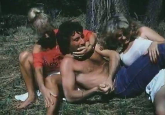 Michelle Bauer Anna Ventura Victoria Knoll arrange dirty threesome sex in the forest