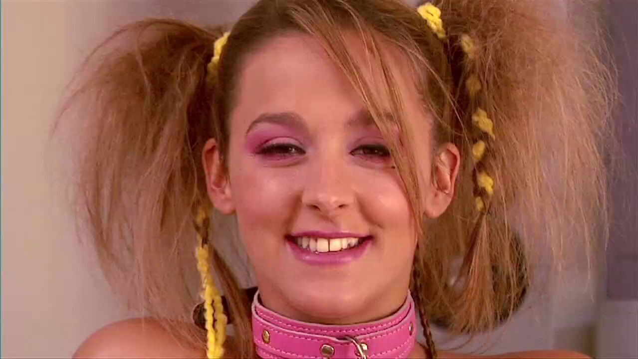 Lovely porn sweetheart Morgan gets banged with cumshot