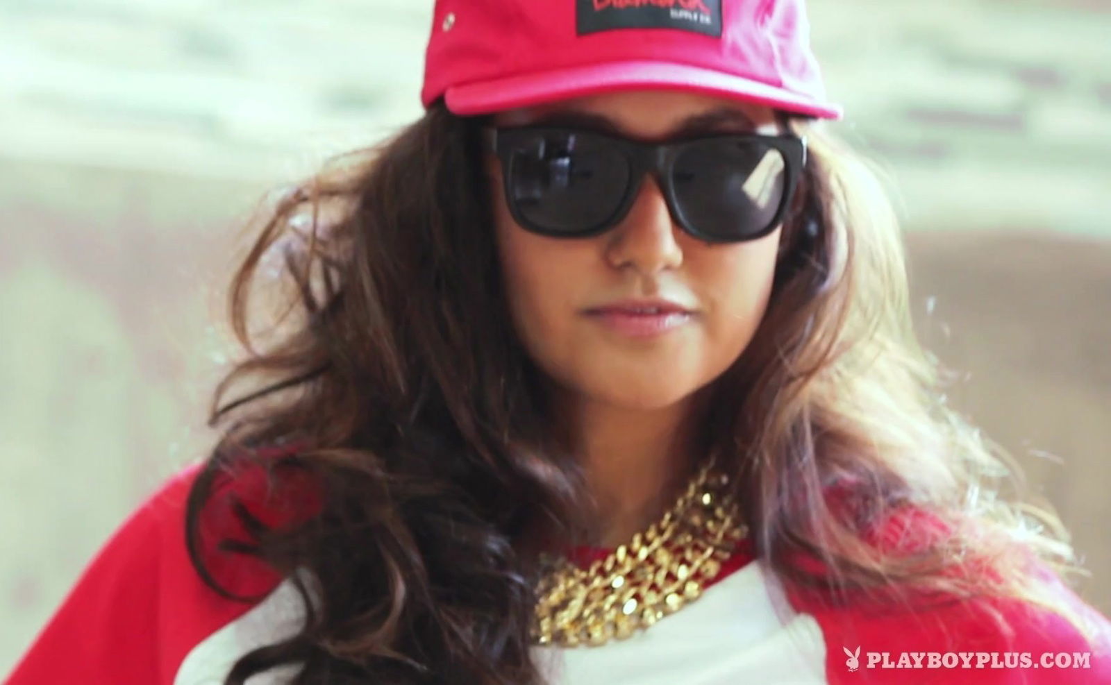 Naughty chick Jeannie Santiago plays pussy horny erotic scene