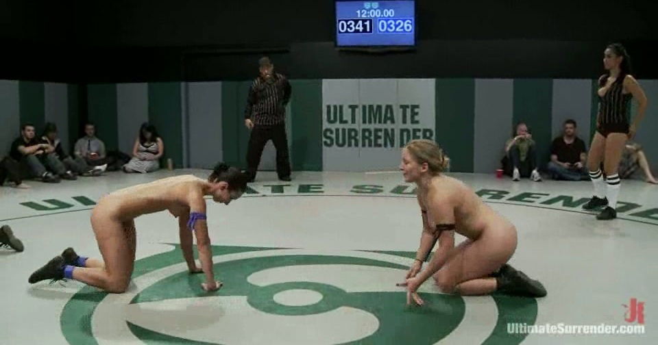 A few girls have a wild fight on tatami and taste each other's hot vags