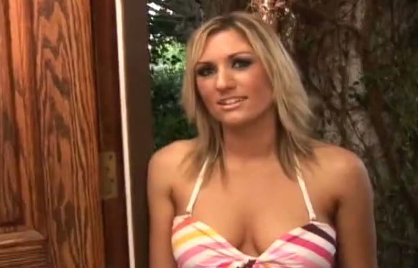 Jessica Shaw sucks a fat cock and gets amazingly fucked doggy style