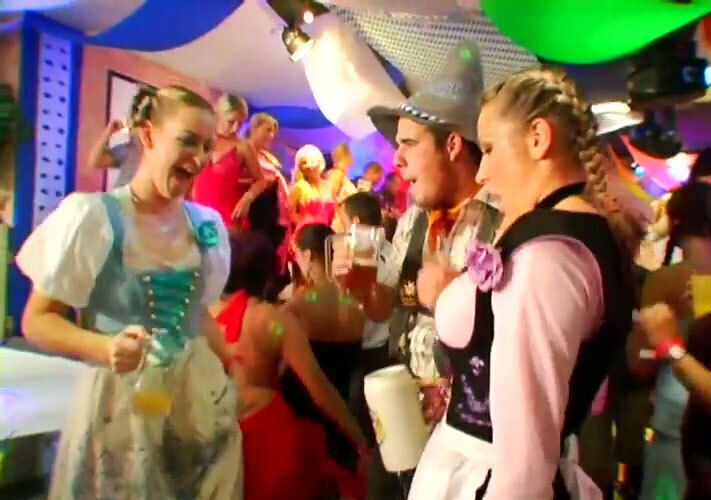 Sexy chicks are going wild at he college party