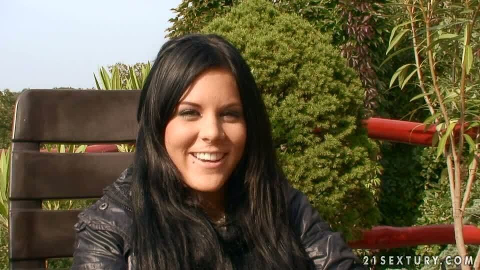 Madison Parker brunette porn star gives interview