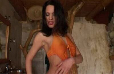 Olivia York's pussy always attracts toys