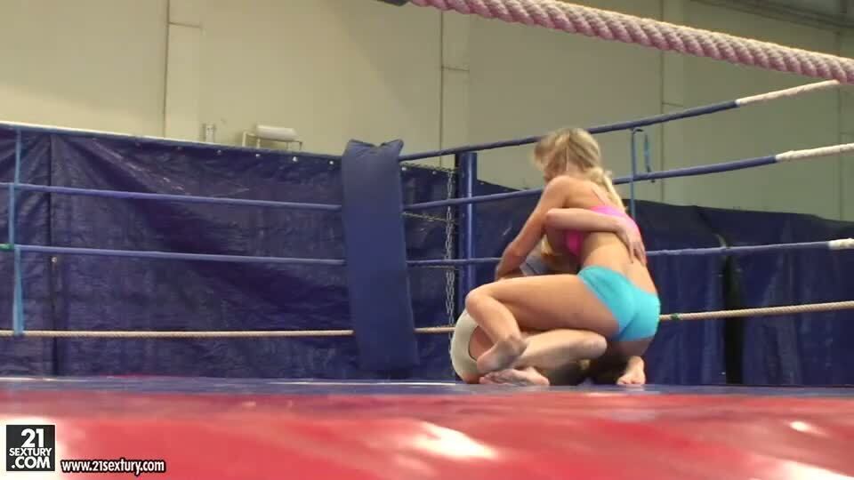 Lisa & Kelly Cat fighting and bonking at Nude Fight Club