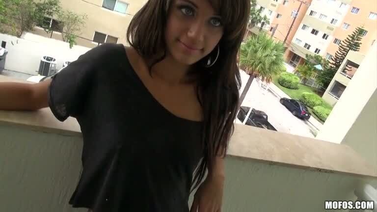 Thick Facial Cumshot Stripping Pierced Latina Cyrus Blow