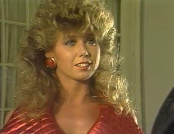 Jane Bond gets pussy expertly eaten lesbian