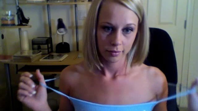 Erotic blonde takes cute miniskirt