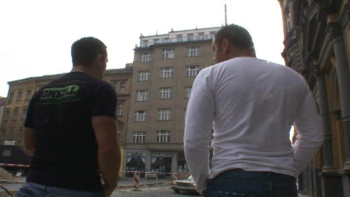 Redhead Paula sucking smiling