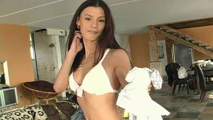 Solo scene with a long-haired brunette Amylee