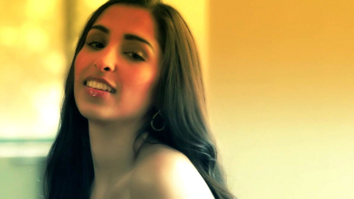 Sensual model Jody getting naked camera