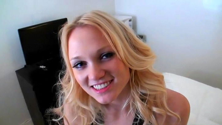 Tyler Steel penetrates mouth Victoria Love