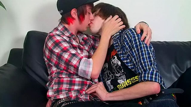 Take a look at nice blowjob from Andrew Dexter