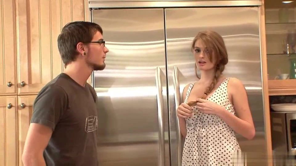 Faye Valentine is the hotest redhead slut in this town. Almost everyone know about this and constanly fucks her