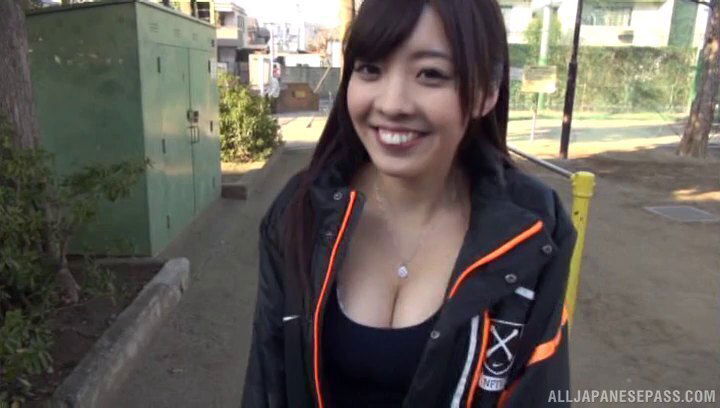 Taking Fujii Arisa to a private place to dick her face hard