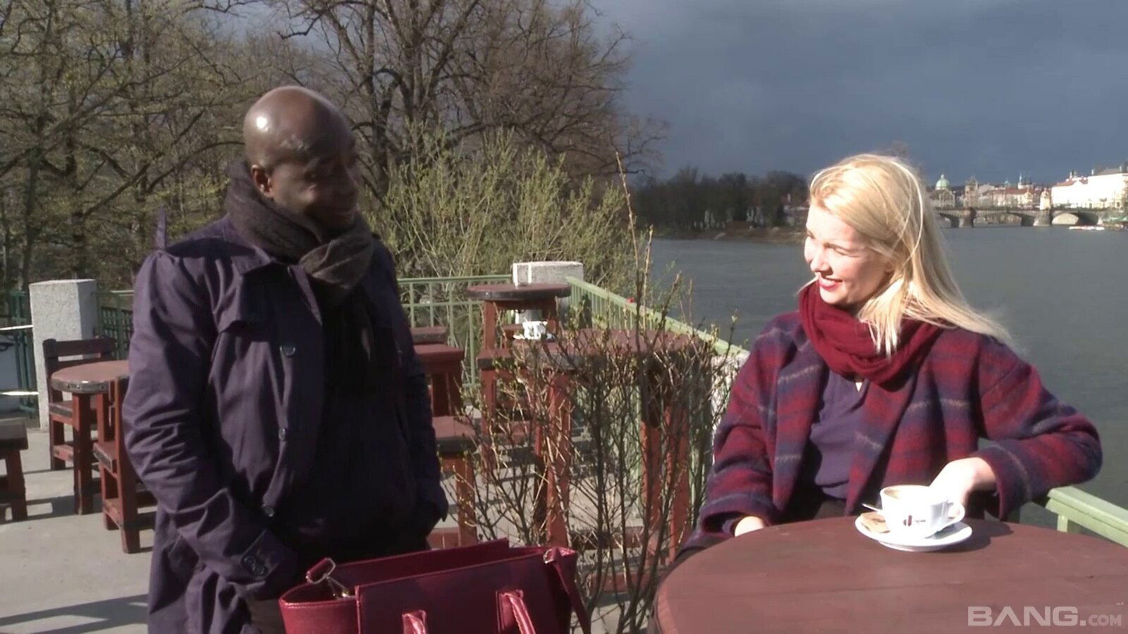 Nikki Dream wants play with black dick front fellow