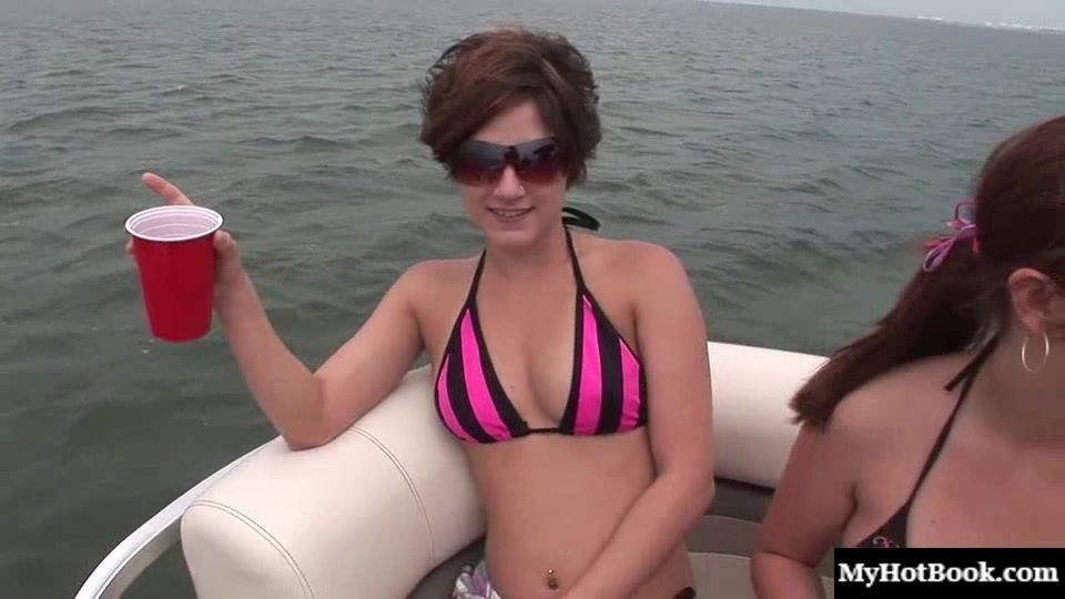 Dick craving chicks boat show their perky