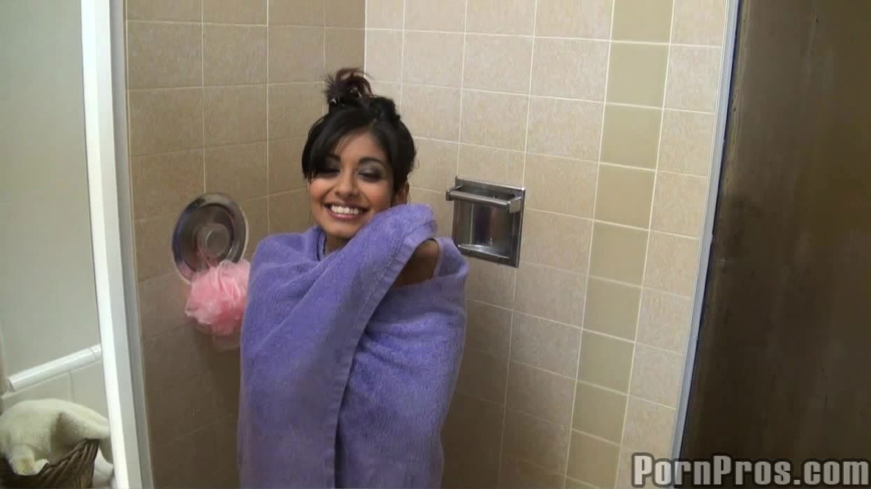 Smoking hot senorita Ruby Reyes gets fucked hard after taking a shower