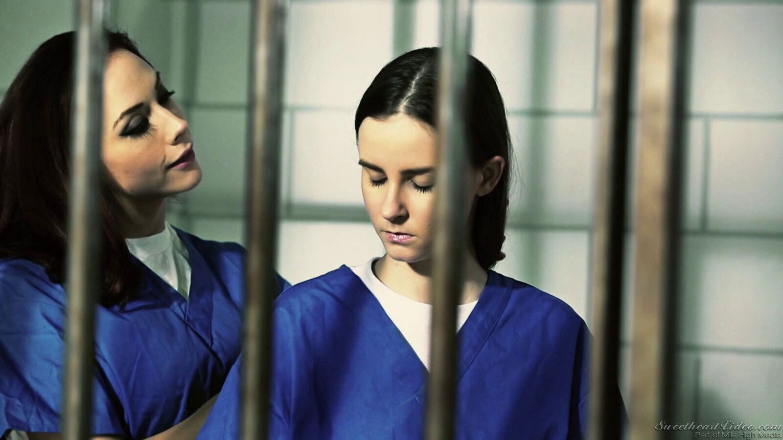 Bubbly lesbian jail birds getting erotic in prison