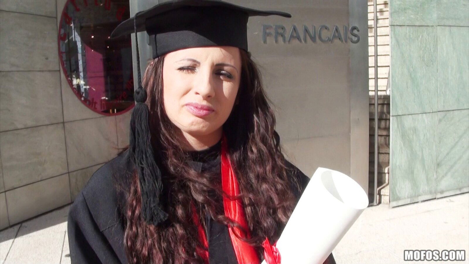 Kerry Raven licks prick welcomes shaved pussy