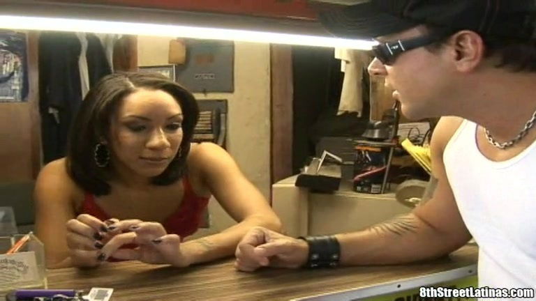 Petite Latina Mina enjoys sucking riding poolside