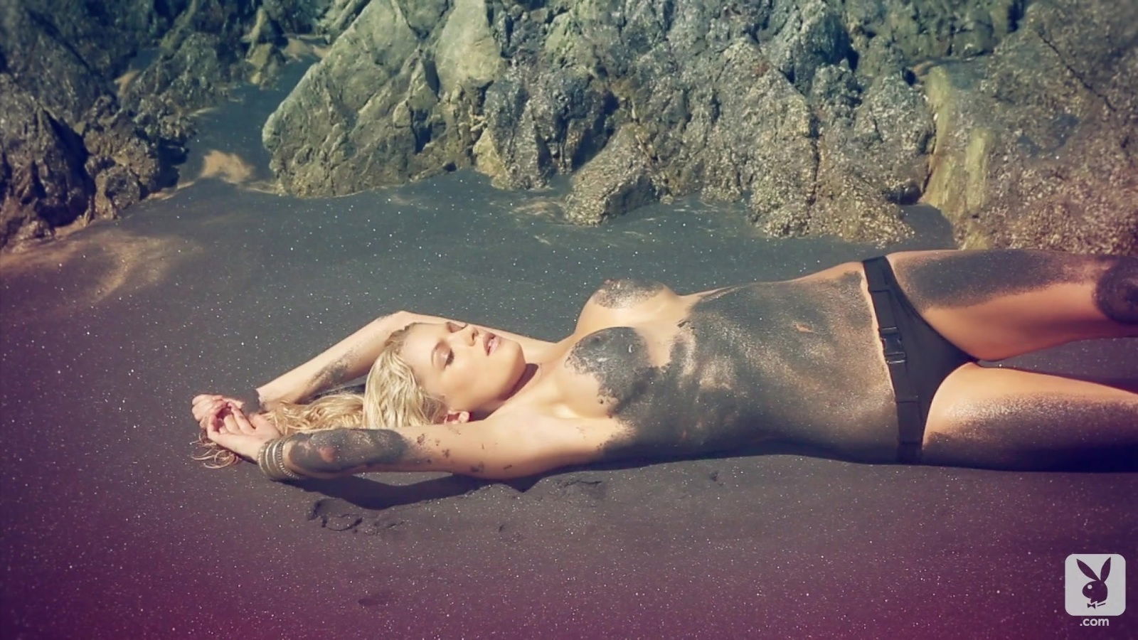 Beautiful Kristen Nicole shows her hot body on a beach