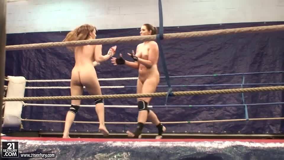 Eliska Cross Lisa Sparkle fight lick each other's pussies