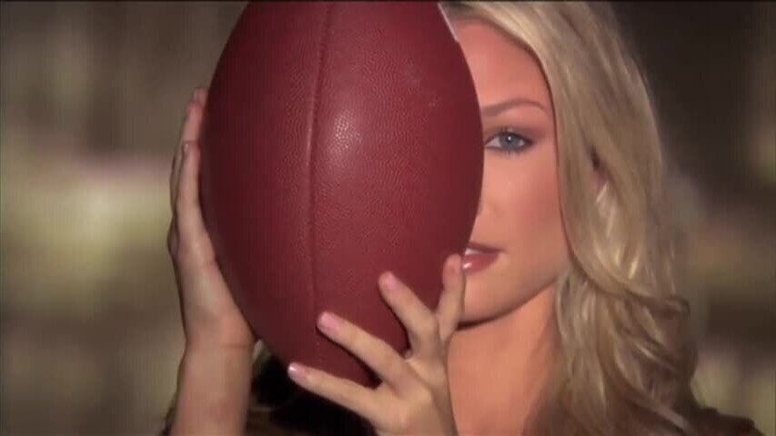 Kelly Carrington wants to play american football naked