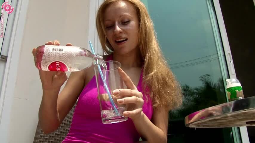 Hot girl is getting naughty in the yard and seems to enjoy it