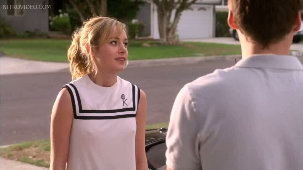 Brie Larson Is One Cute Blonde