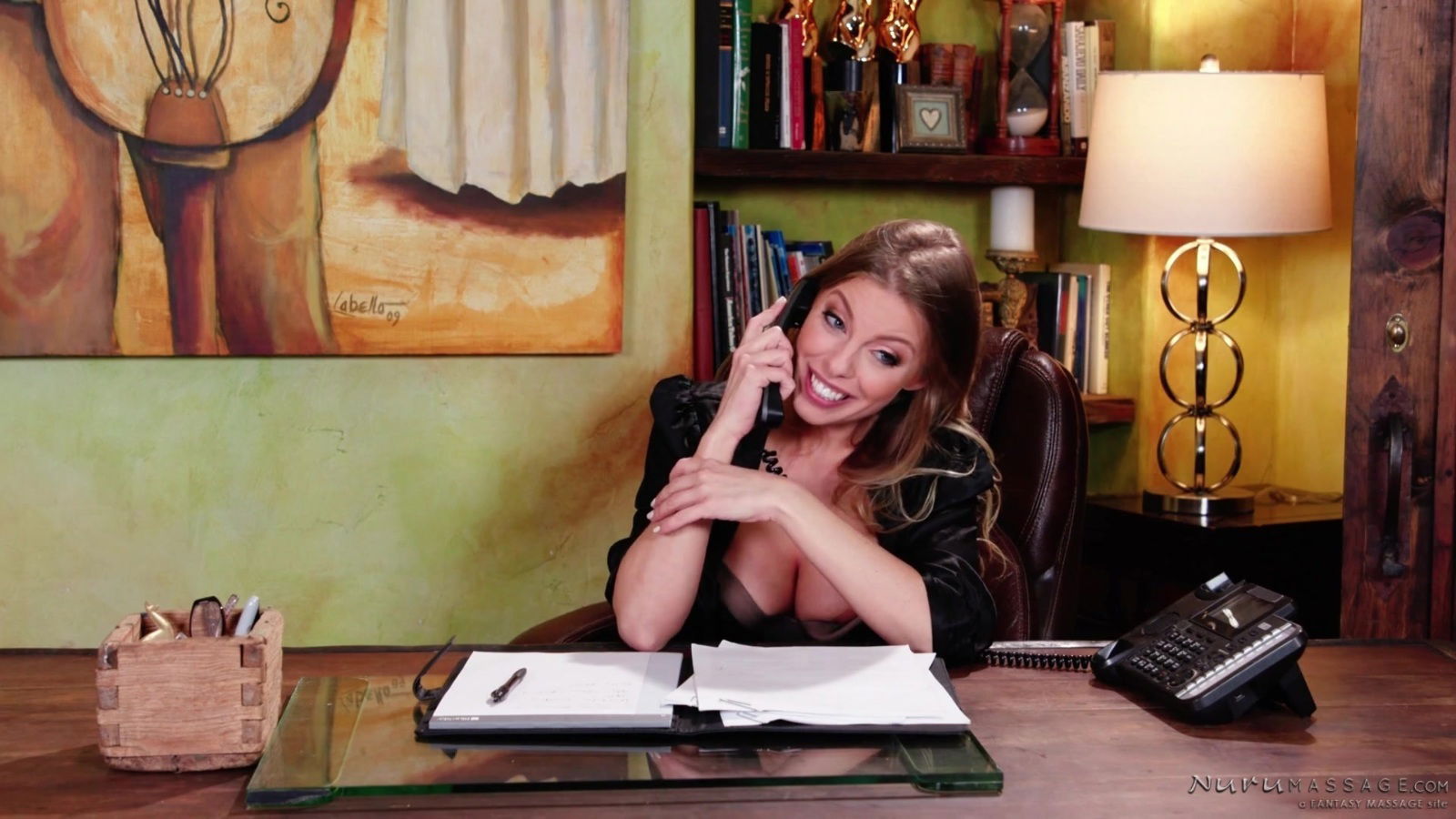 Busty Britney Amber likes massage dick with pussy