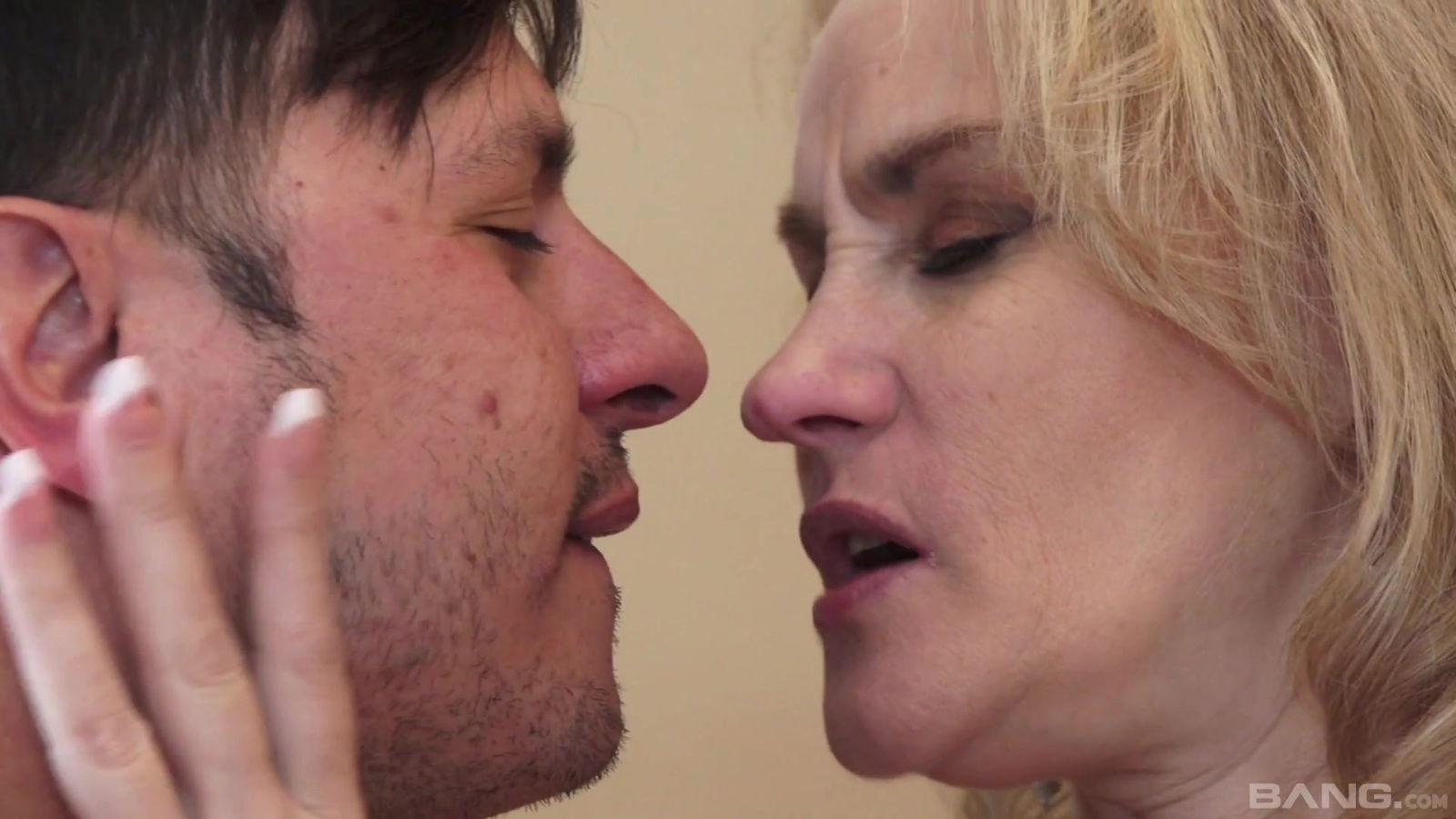 Small-titted granny Valerie Rose having pussy penetrated