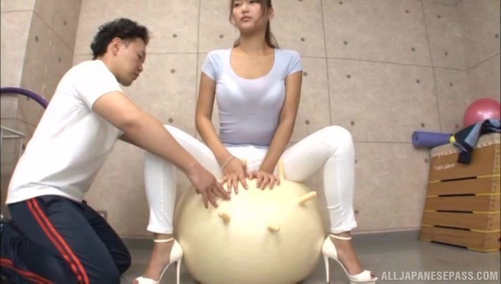 Wakana opens legs white jeans machine