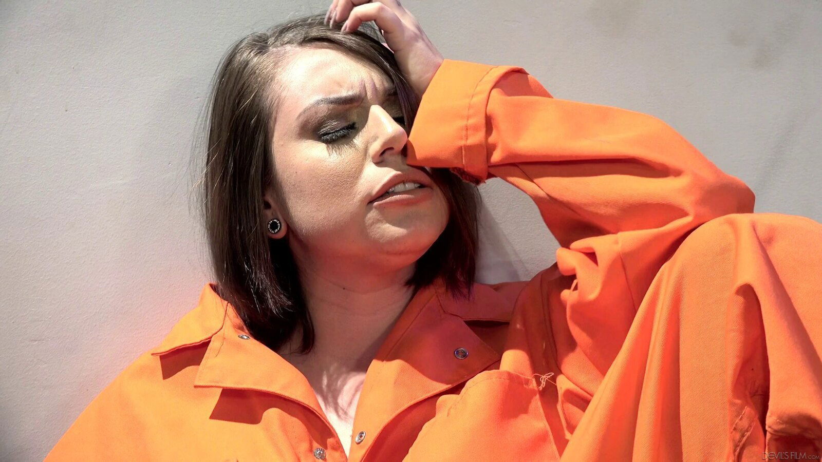 Lovely prisoner with stunning body Tori Avano fucking her guard