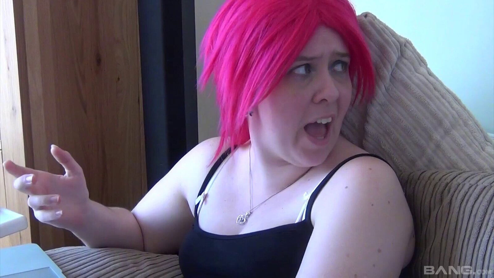 Pretty babe Emma Foxx can't wait to have her mouth filled with cum!