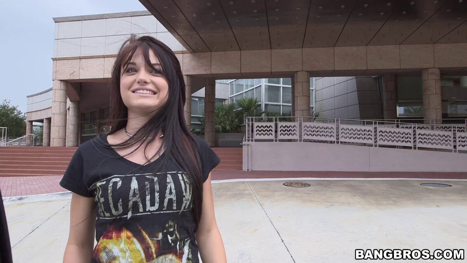 ride bang this medium stunner