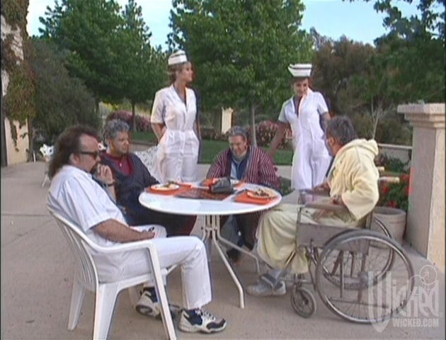 Rough outdoors sex in a hot summer day with Misty Rain