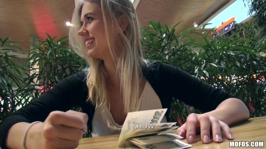 Violetta Pink paid ride public