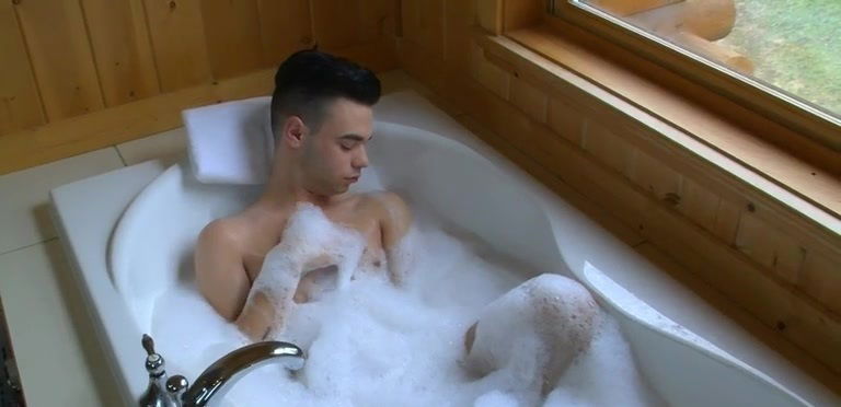 Anal Beads In The Bathtub! - Zac Hunter