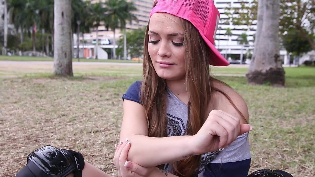 Teeny sucks cock before fucking