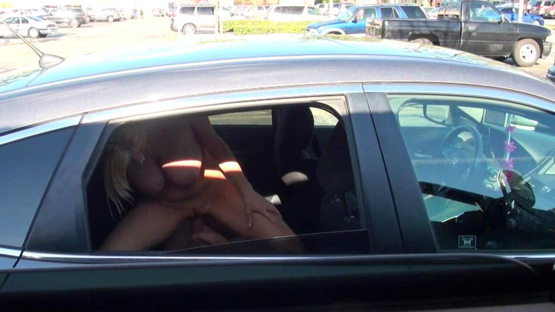 Slutty blonde enjoys a good fuck