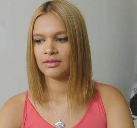 Impressively slutty addicted hottie Kendall Kross gives nice head