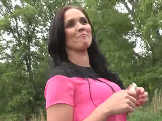 Adventurous sexpot Joanna Black brave enough have woods