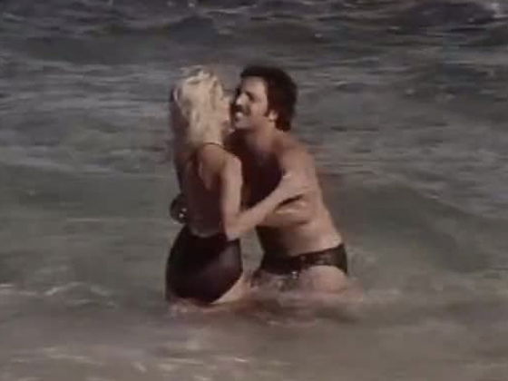 Mind-blowing beauty Ginger Lynn Allen fucks beach