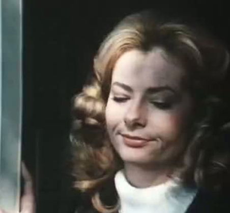 Veronica Hart catches Robert Kerman fucking Mistress Candice outdoor missionary position