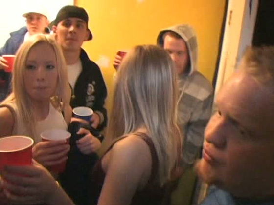 Brunette and blonde lesbians decided to make love after college party