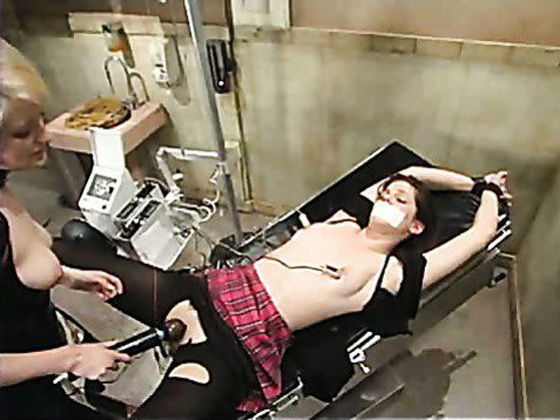 CLASSIC ARCHIVE SHOOT! Bobbi Starr's very 1st time at Wired Pussy!