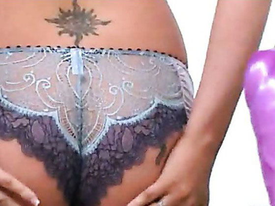 Camryn Cross dildoing